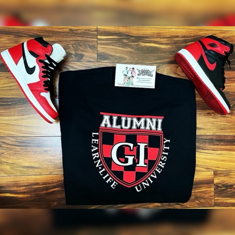 LEARN°LIFE°UNIVERSITY Unisex- Sweaters 🖤❤️